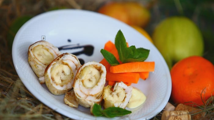 Детское блюдо: Куриное филе, фаршированное бананами