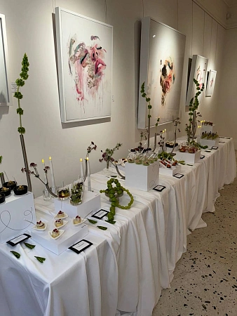 Фуршет на выставку современного искусства в Askeri Gallery