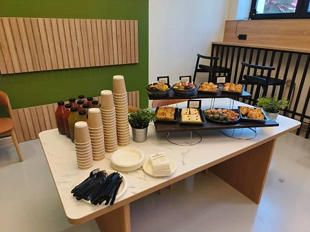 Доставка с сервировкой на 35 персон для Юматекс