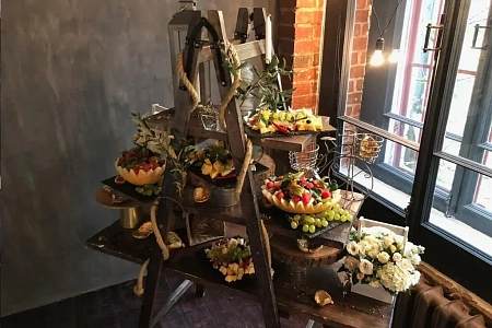 Свадебный фуршет в Бахрушинъ loft