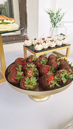 Свадебный банкет в Усадьбе Середниково 48 персон