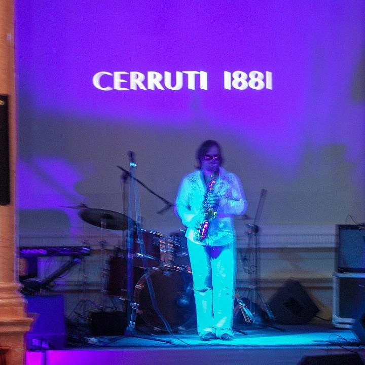 Презентация от бренда Cerruti