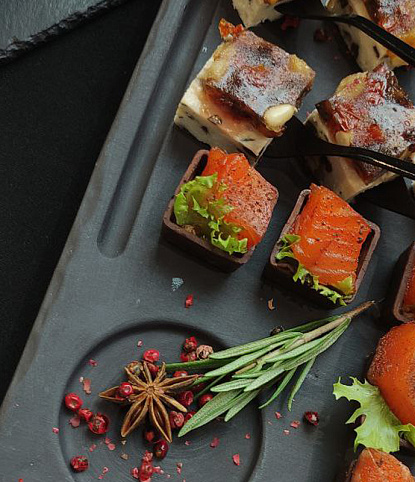 Фуршет и food станции на 75 персон