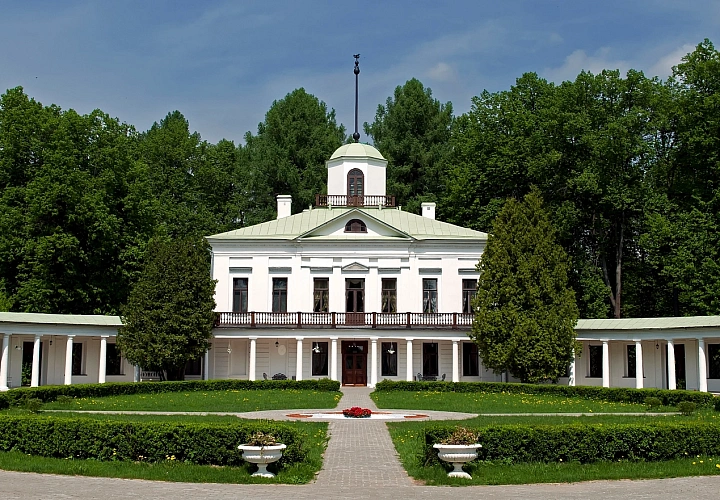 Усадьба Середниково