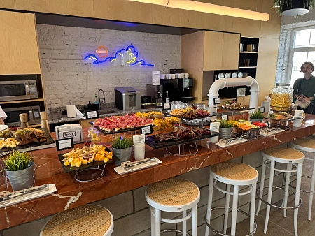 Доставка с обслуживанием на 50 персон Space 1