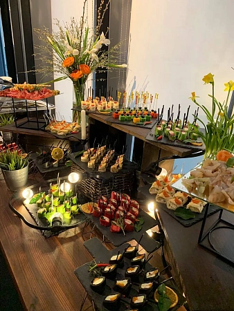 Food станции и фуршет на 8 марта