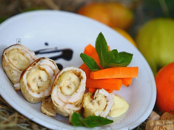 Детское блюдо: Куриное филе, фаршированное бананами