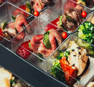 Фуршетный набор к 8 марта «Василиса Премудрая»