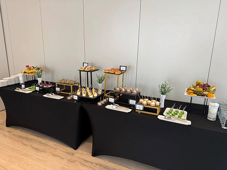 Фуршет на 59 персон на деловое мероприятие СТОУН