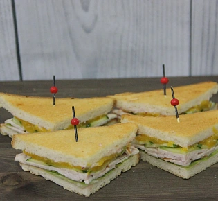 Фуршетный набор для бизнес-завтрака на 25 персон