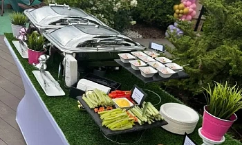 Праздник в честь дня рождения на 14 персон фуршет