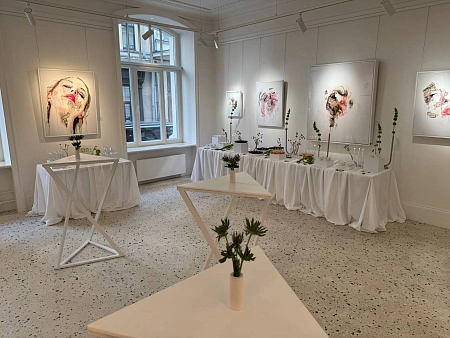 Фуршет на выставку современного искусства в Askeri Gallery