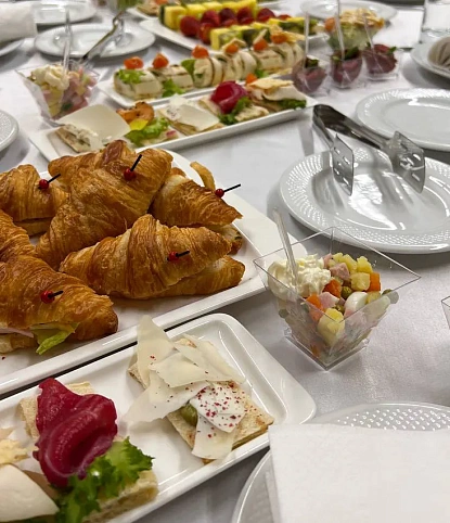 Фуршет в школе на 20 персон