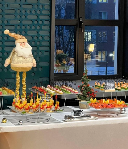 Фуршет на 40 персон КУБИТ