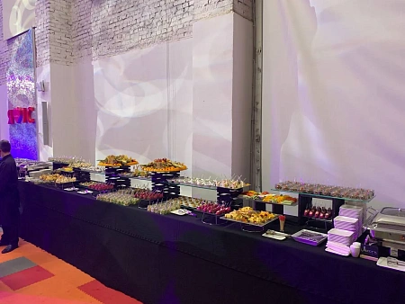 Фуршет в формате шведского стола на 250 персон