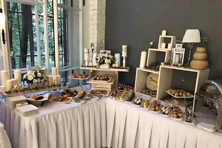 Свадебный фуршет в Бахрушинъ loft