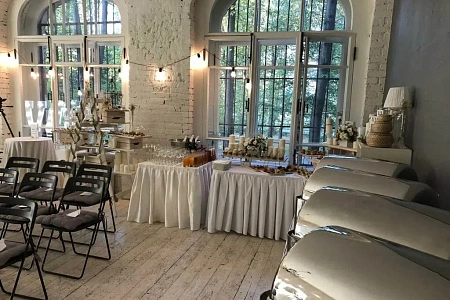 Свадебный фуршет в Бахрушинъ loft