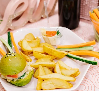 Фуршетный сет с мини-бургерами на 15 персон