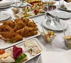 Фуршет в школе на 20 персон